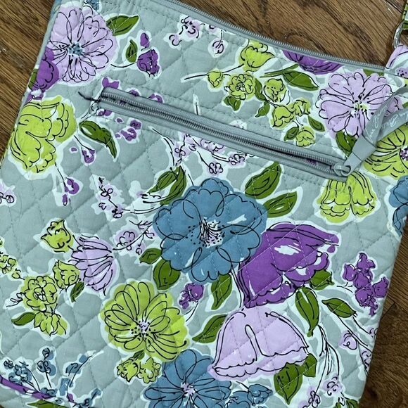 EUC Vera Bradley Quilted Hipster Crossbody Bag Watercolor Floral - Picture 3 of 5